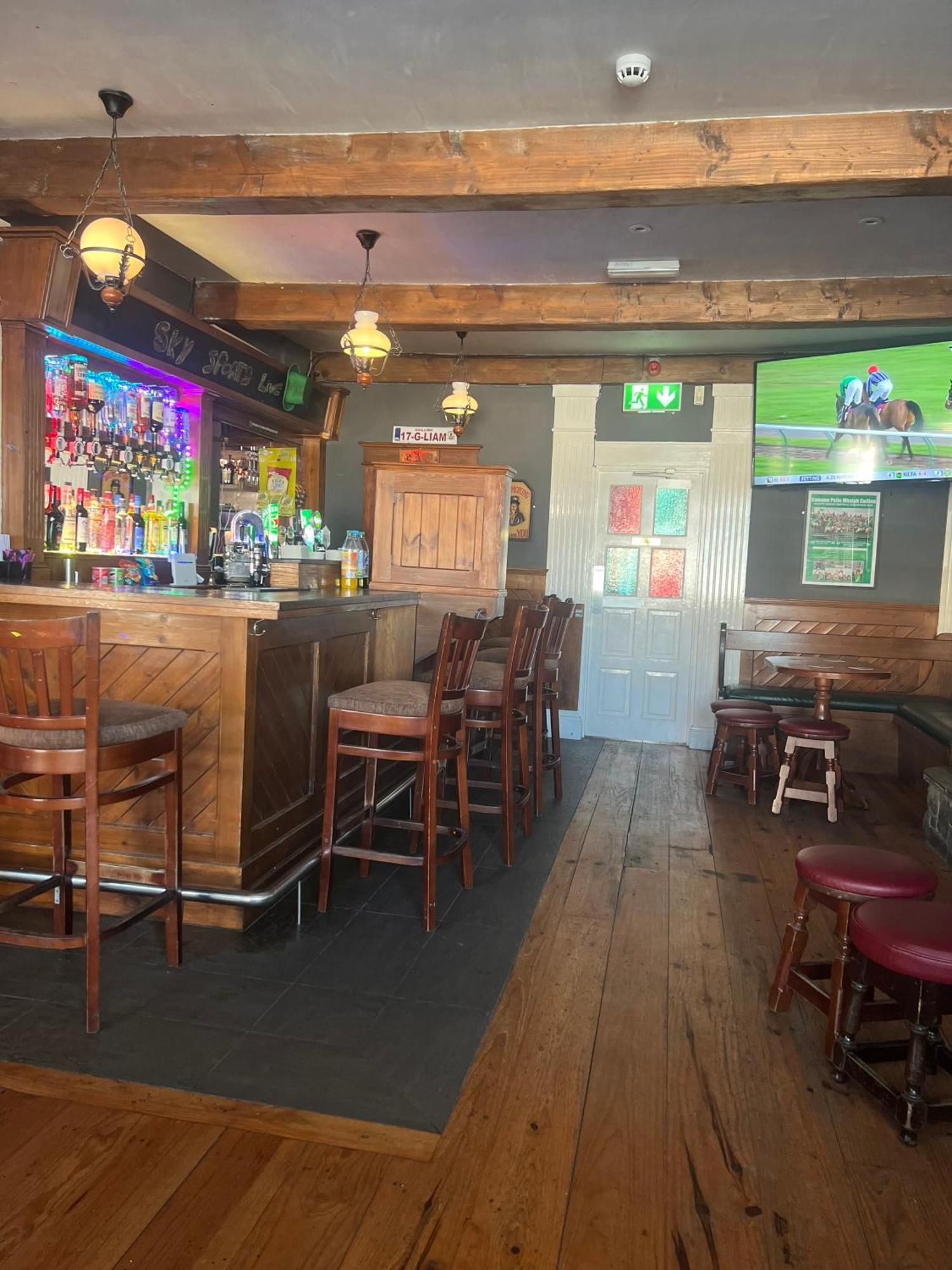 The Coach House Inn Moycullen Exteriör bild